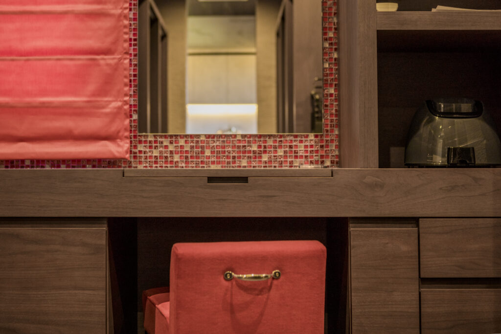 優雅に佇む美しき邸宅